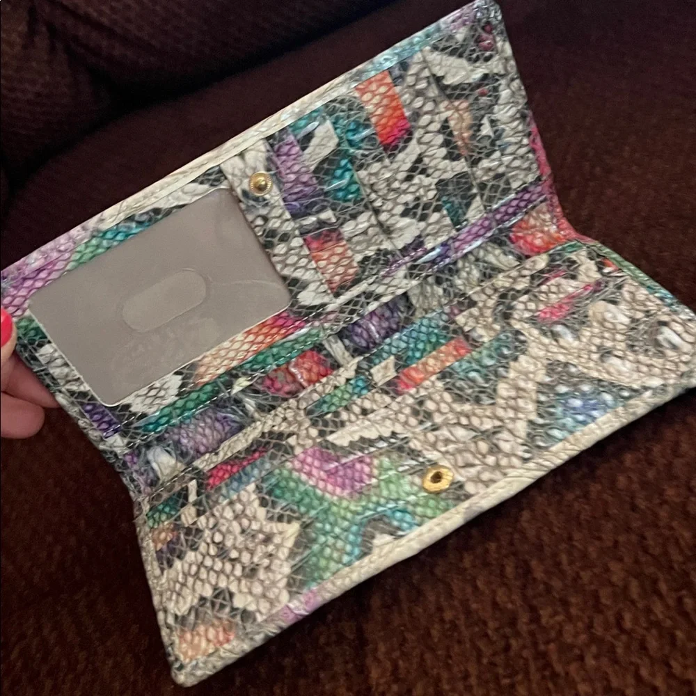 Brahmin Ady wallet - Picture 4 of 7